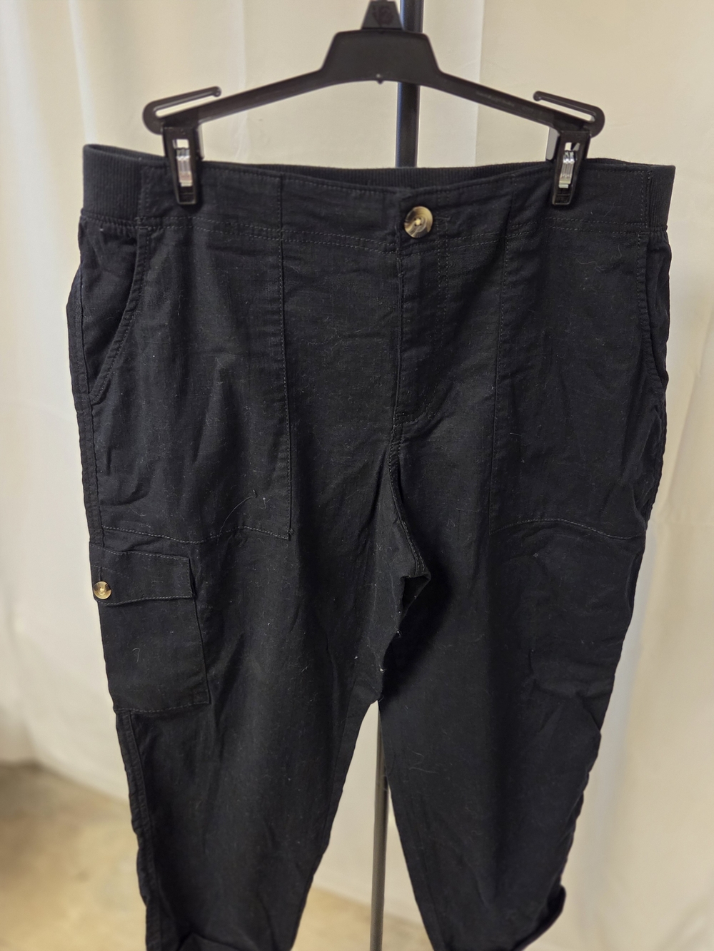 Sonoma Black Capris with Cargo Pocket